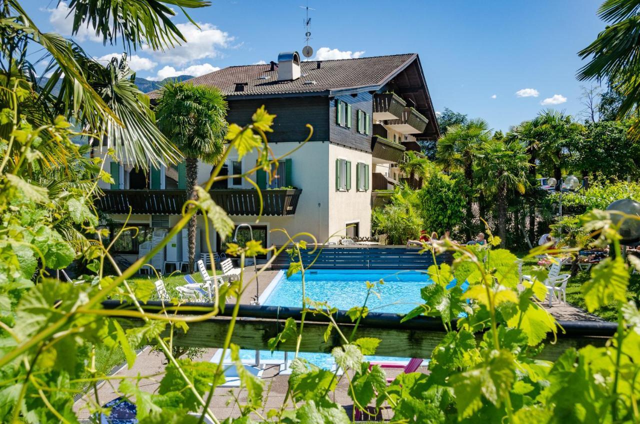 Hotel Pension Rechtenthal テルメーノ エクステリア 写真