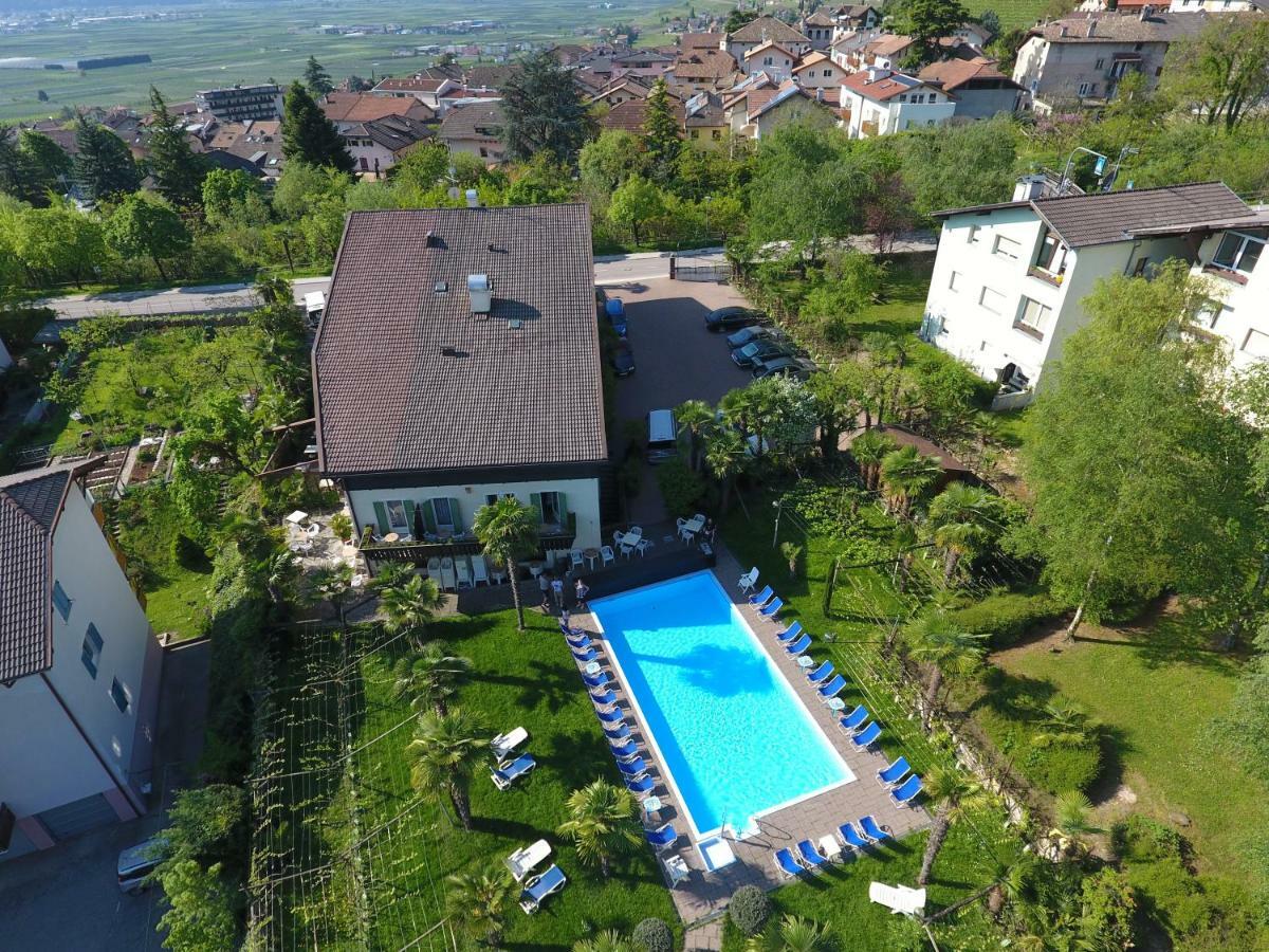 Hotel Pension Rechtenthal テルメーノ エクステリア 写真