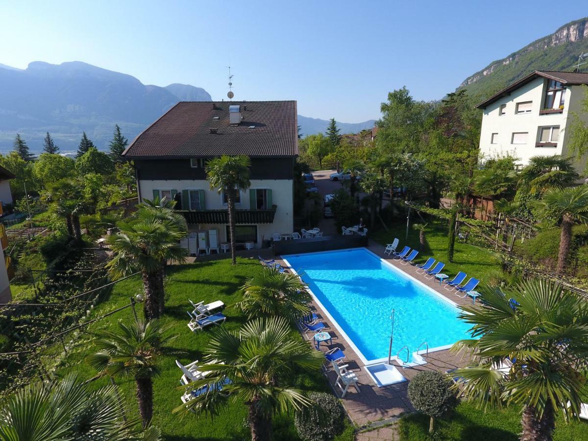 Hotel Pension Rechtenthal テルメーノ エクステリア 写真